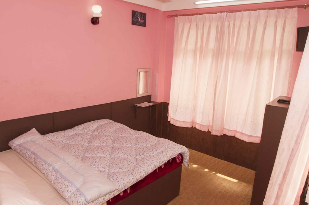 Hotel Impala Garden Kathmandu Room photo